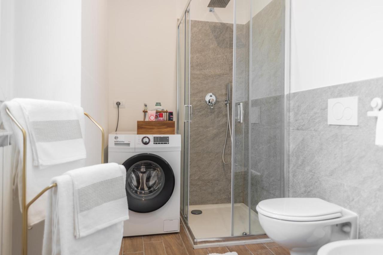 Lora Apartment,Free Private Parking, Self Check In,1 Комо Экстерьер фото