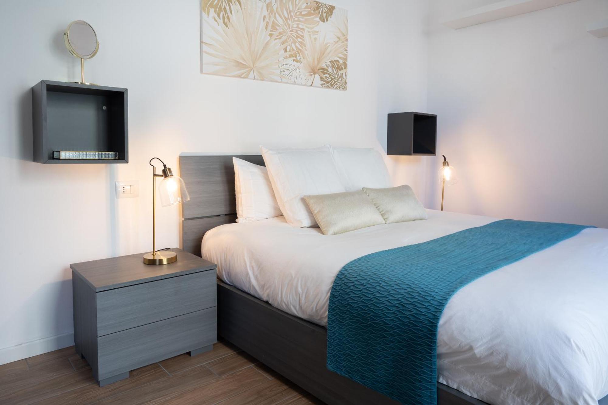 Lora Apartment,Free Private Parking, Self Check In,1 Комо Экстерьер фото