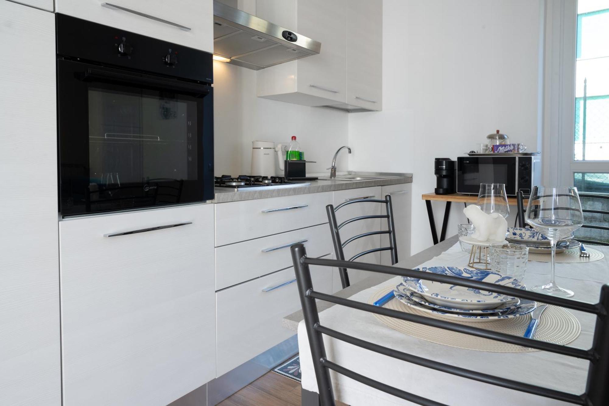 Lora Apartment,Free Private Parking, Self Check In,1 Комо Экстерьер фото